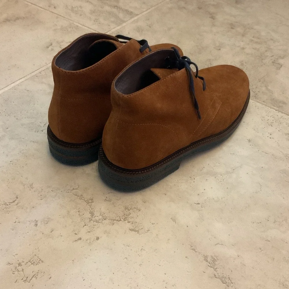 NIB - Donald J. Pliner Levi Chukka Boots Calf Suede Cognac Size 9.5